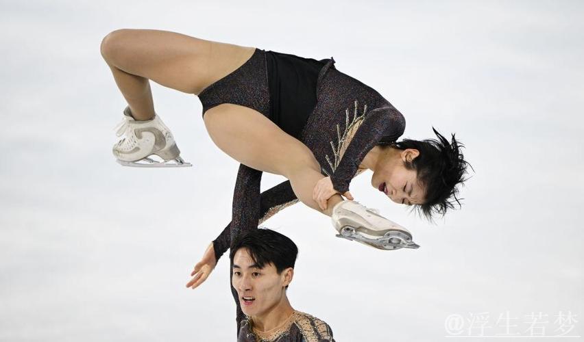 双人自由滑亮相世界花样滑冰锦标赛 双人自由滑亮相世界花样滑冰锦标赛
